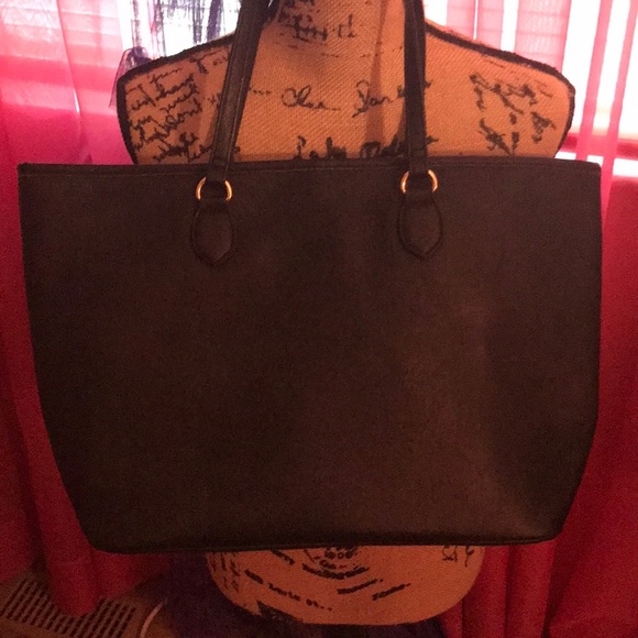 Betsey Johnson purse 💕 - Picture 2 of 4